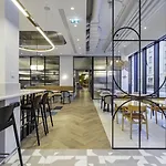 Hotel Qubus