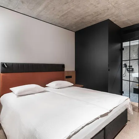 Hotel Qubus